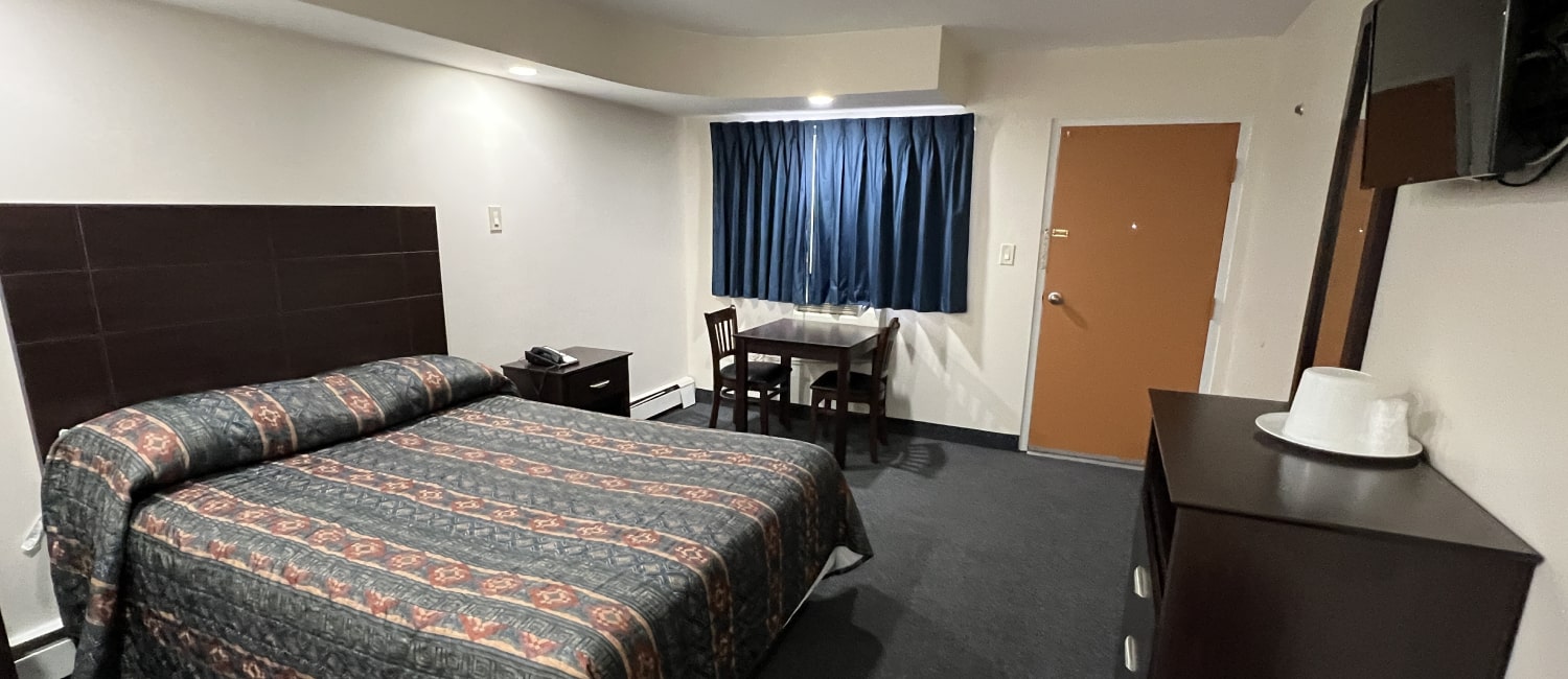 THE BELLEVILLE MOTOR LODGE IS PERFECT FOR BUSINESS TRAVELERS